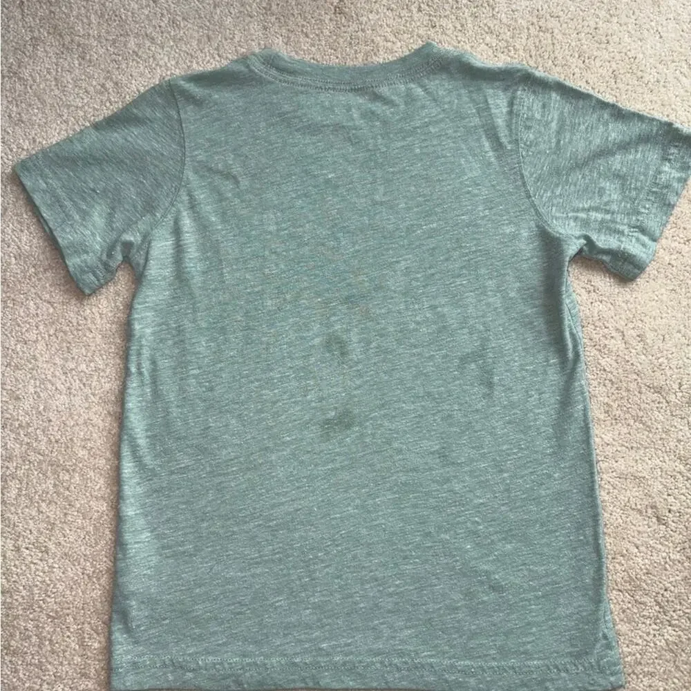 Carters Kids Clothing bundle with Shorts and T-Shirts size 5